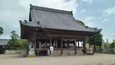 西大寺の本殿・本堂