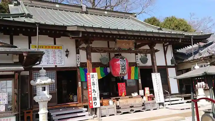 寺岡山元三大師の本殿・本堂