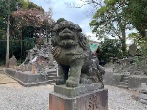 八幡神社の狛犬