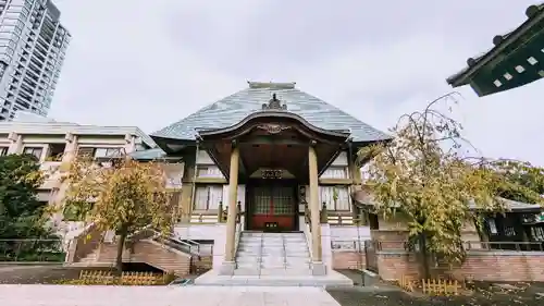 覚林寺の本殿・本堂