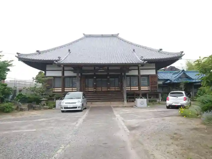 法泉寺の本殿・本堂