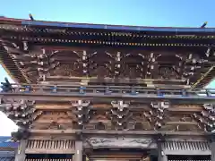 西新井大師総持寺の山門