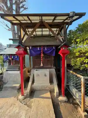 漆坊弁財天の{uncategorized: "未分類", other: "その他", undefined: "問題あり", building: "その他建物", grave: "お墓", sacred_gate: "鳥居", guardian: "狛犬", statue: "像", buddha: "仏像", history: "歴史", nature: "自然", garden: "庭園", animal: "動物", pagoda: "塔", temizu: "手水舎", mountain_gate: "山門・神門", sanctuary: "本殿・本堂", subordinate: "末社・摂社", art: "芸術", scenery: "景色", jizo: "地蔵", ema: "絵馬", goshuin: "御朱印", omikuji: "おみくじ", items: "授与品その他", amulet: "お守り", goshuincho: "御朱印帳", eats: "食事", festival: "お祭り", votive_dance: "神楽", shichigosan: "七五三参", wedding: "結婚式", experience: "体験その他", initially: "初詣", around: "周辺", anti_infection: "感染症対策"}