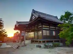 医王山福楽寺の本殿・本堂(2021年08月13日(金) 19時56分20秒投稿)