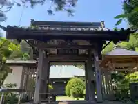 花月院知足寺の山門・神門