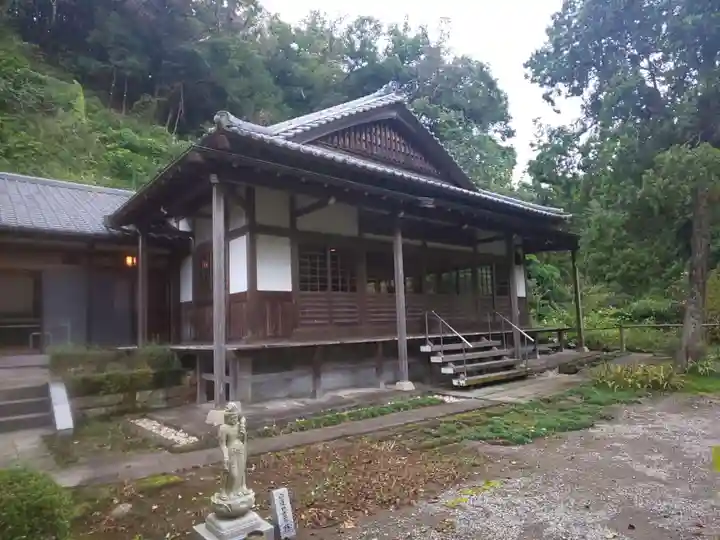 回春院の本殿・本堂