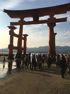 厳島神社の鳥居