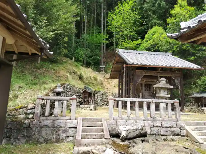 慈久神社の{uncategorized: "未分類", other: "その他", undefined: "問題あり", building: "その他建物", grave: "お墓", sacred_gate: "鳥居", guardian: "狛犬", statue: "像", buddha: "仏像", history: "歴史", nature: "自然", garden: "庭園", animal: "動物", pagoda: "塔", temizu: "手水舎", mountain_gate: "山門・神門", sanctuary: "本殿・本堂", subordinate: "末社・摂社", art: "芸術", scenery: "景色", jizo: "地蔵", ema: "絵馬", goshuin: "御朱印", omikuji: "おみくじ", items: "授与品その他", amulet: "お守り", goshuincho: "御朱印帳", eats: "食事", festival: "お祭り", votive_dance: "神楽", shichigosan: "七五三参", wedding: "結婚式", experience: "体験その他", initially: "初詣", around: "周辺", anti_infection: "感染症対策"}