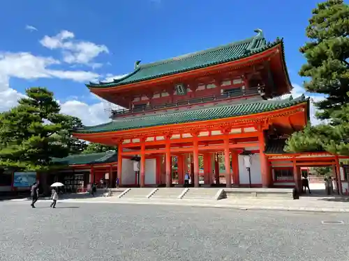 平安神宮の山門