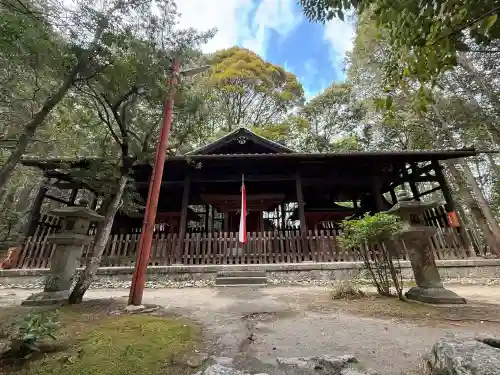 霊山寺の{uncategorized: "未分類", other: "その他", undefined: "問題あり", building: "その他建物", grave: "お墓", sacred_gate: "鳥居", guardian: "狛犬", statue: "像", buddha: "仏像", history: "歴史", nature: "自然", garden: "庭園", animal: "動物", pagoda: "塔", temizu: "手水舎", mountain_gate: "山門・神門", sanctuary: "本殿・本堂", subordinate: "末社・摂社", art: "芸術", scenery: "景色", jizo: "地蔵", ema: "絵馬", goshuin: "御朱印", omikuji: "おみくじ", items: "授与品その他", amulet: "お守り", goshuincho: "御朱印帳", eats: "食事", festival: "お祭り", votive_dance: "神楽", shichigosan: "七五三参", wedding: "結婚式", experience: "体験その他", initially: "初詣", around: "周辺", anti_infection: "感染症対策"}