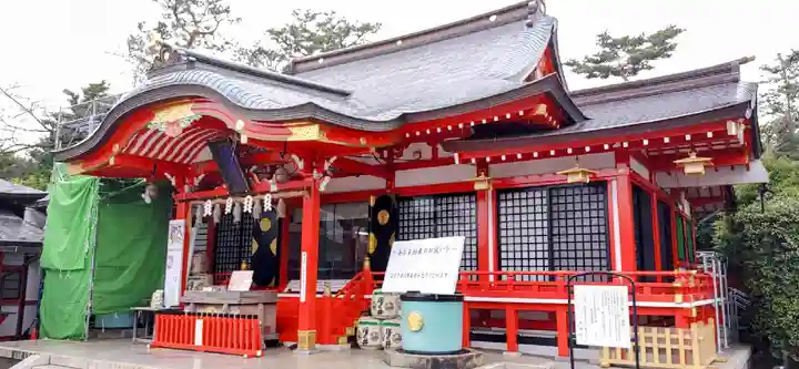 東伏見稲荷神社の本殿・本堂