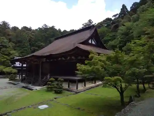 西明寺の本殿・本堂