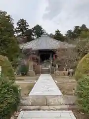 石峯寺の本殿