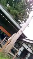 諏訪護国神社の本殿