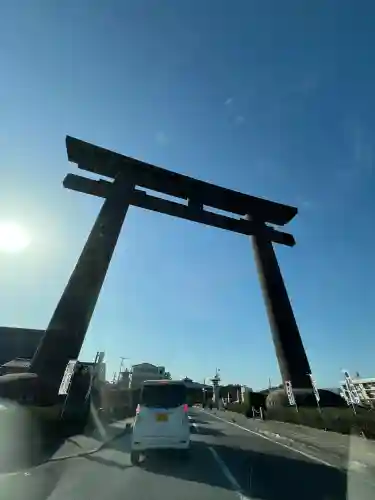 大神神社の{uncategorized: "未分類", other: "その他", undefined: "問題あり", building: "その他建物", grave: "お墓", sacred_gate: "鳥居", guardian: "狛犬", statue: "像", buddha: "仏像", history: "歴史", nature: "自然", garden: "庭園", animal: "動物", pagoda: "塔", temizu: "手水舎", mountain_gate: "山門・神門", sanctuary: "本殿・本堂", subordinate: "末社・摂社", art: "芸術", scenery: "景色", jizo: "地蔵", ema: "絵馬", goshuin: "御朱印", omikuji: "おみくじ", items: "授与品その他", amulet: "お守り", goshuincho: "御朱印帳", eats: "食事", festival: "お祭り", votive_dance: "神楽", shichigosan: "七五三参", wedding: "結婚式", experience: "体験その他", initially: "初詣", around: "周辺", anti_infection: "感染症対策"}