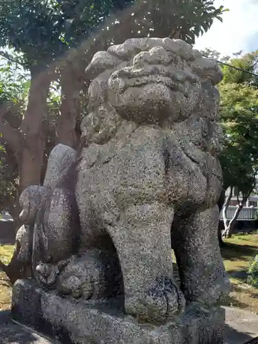 諏訪神社の狛犬