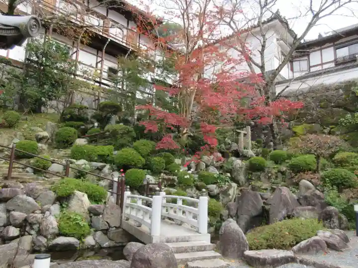 岡寺(龍蓋寺)の庭園