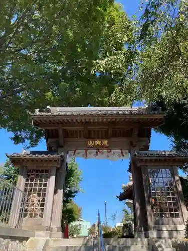 永光寺(牡丹不動尊) の山門