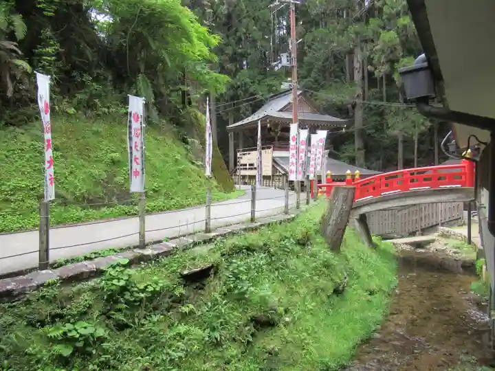 脳天大神龍王院(奈良県)