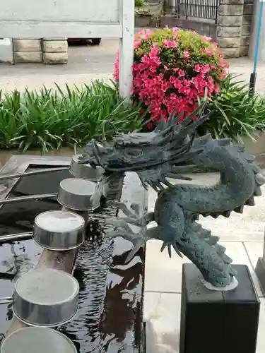 武蔵第六天神社の手水舎