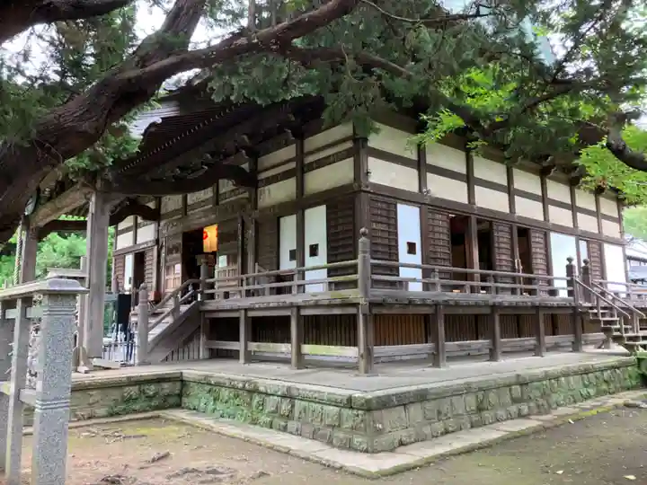 宝戒寺の本殿・本堂