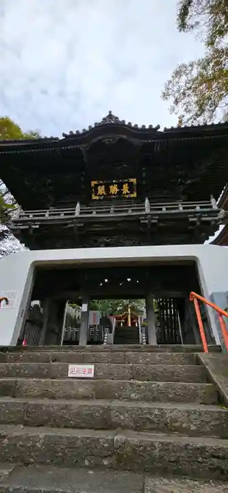布施弁天 東海寺の{uncategorized: "未分類", other: "その他", undefined: "問題あり", building: "その他建物", grave: "お墓", sacred_gate: "鳥居", guardian: "狛犬", statue: "像", buddha: "仏像", history: "歴史", nature: "自然", garden: "庭園", animal: "動物", pagoda: "塔", temizu: "手水舎", mountain_gate: "山門・神門", sanctuary: "本殿・本堂", subordinate: "末社・摂社", art: "芸術", scenery: "景色", jizo: "地蔵", ema: "絵馬", goshuin: "御朱印", omikuji: "おみくじ", items: "授与品その他", amulet: "お守り", goshuincho: "御朱印帳", eats: "食事", festival: "お祭り", votive_dance: "神楽", shichigosan: "七五三参", wedding: "結婚式", experience: "体験その他", initially: "初詣", around: "周辺", anti_infection: "感染症対策"}