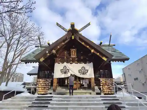 札幌諏訪神社の本殿・本堂