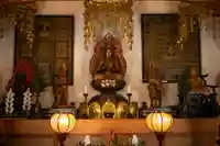 神谷山持明院の本殿・本堂