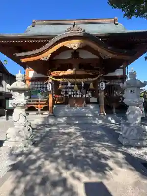 岩国白蛇神社の{uncategorized: "未分類", other: "その他", undefined: "問題あり", building: "その他建物", grave: "お墓", sacred_gate: "鳥居", guardian: "狛犬", statue: "像", buddha: "仏像", history: "歴史", nature: "自然", garden: "庭園", animal: "動物", pagoda: "塔", temizu: "手水舎", mountain_gate: "山門・神門", sanctuary: "本殿・本堂", subordinate: "末社・摂社", art: "芸術", scenery: "景色", jizo: "地蔵", ema: "絵馬", goshuin: "御朱印", omikuji: "おみくじ", items: "授与品その他", amulet: "お守り", goshuincho: "御朱印帳", eats: "食事", festival: "お祭り", votive_dance: "神楽", shichigosan: "七五三参", wedding: "結婚式", experience: "体験その他", initially: "初詣", around: "周辺", anti_infection: "感染症対策"}