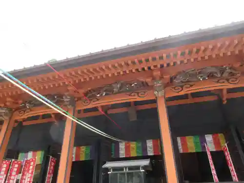 宝城坊の本殿・本堂