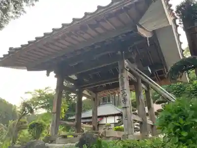 三光寺の山門・神門