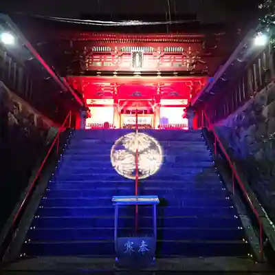 六所神社の山門・神門