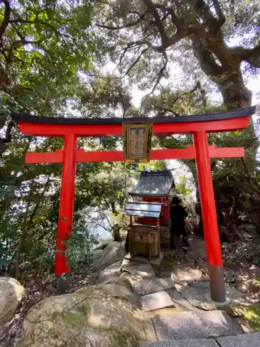 竹生島神社（都久夫須麻神社）の末社