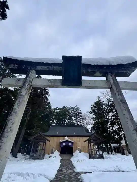 大宮賣神社の{uncategorized: "未分類", other: "その他", undefined: "問題あり", building: "その他建物", grave: "お墓", sacred_gate: "鳥居", guardian: "狛犬", statue: "像", buddha: "仏像", history: "歴史", nature: "自然", garden: "庭園", animal: "動物", pagoda: "塔", temizu: "手水舎", mountain_gate: "山門・神門", sanctuary: "本殿・本堂", subordinate: "末社・摂社", art: "芸術", scenery: "景色", jizo: "地蔵", ema: "絵馬", goshuin: "御朱印", omikuji: "おみくじ", items: "授与品その他", amulet: "お守り", goshuincho: "御朱印帳", eats: "食事", festival: "お祭り", votive_dance: "神楽", shichigosan: "七五三参", wedding: "結婚式", experience: "体験その他", initially: "初詣", around: "周辺", anti_infection: "感染症対策"}