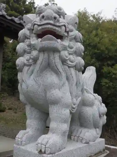 八幡神社の狛犬