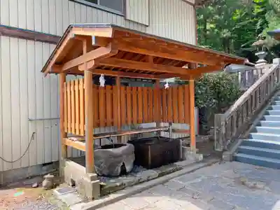 甲波宿祢神社の手水舎