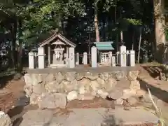 神明神社の末社