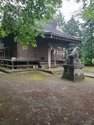 間中稲荷神社の本殿・本堂