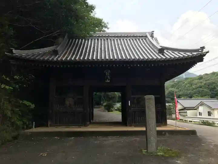 三谷寺の山門・神門