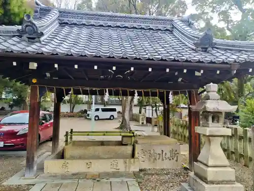 御香宮神社の手水舎