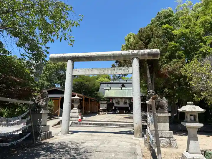 安神社の{uncategorized: "未分類", other: "その他", undefined: "問題あり", building: "その他建物", grave: "お墓", sacred_gate: "鳥居", guardian: "狛犬", statue: "像", buddha: "仏像", history: "歴史", nature: "自然", garden: "庭園", animal: "動物", pagoda: "塔", temizu: "手水舎", mountain_gate: "山門・神門", sanctuary: "本殿・本堂", subordinate: "末社・摂社", art: "芸術", scenery: "景色", jizo: "地蔵", ema: "絵馬", goshuin: "御朱印", omikuji: "おみくじ", items: "授与品その他", amulet: "お守り", goshuincho: "御朱印帳", eats: "食事", festival: "お祭り", votive_dance: "神楽", shichigosan: "七五三参", wedding: "結婚式", experience: "体験その他", initially: "初詣", around: "周辺", anti_infection: "感染症対策"}