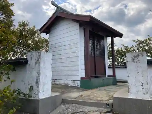 弁財天神社の本殿