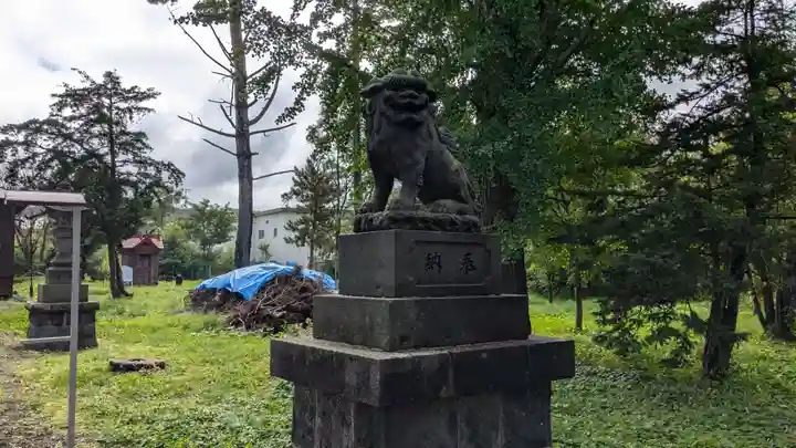 東中神社の狛犬
