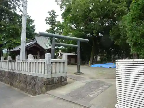 栢山神社の鳥居