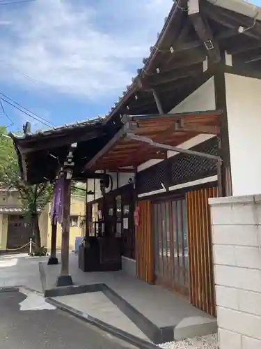 養願寺の本殿