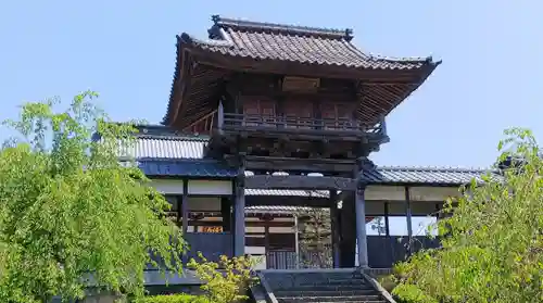 万慶寺の山門・神門