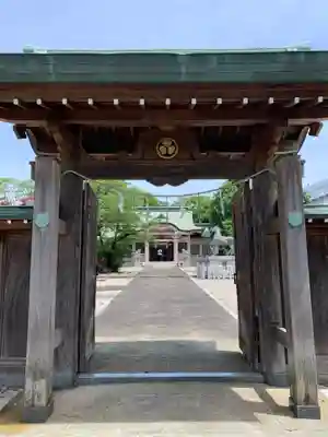 尾陽神社の山門・神門