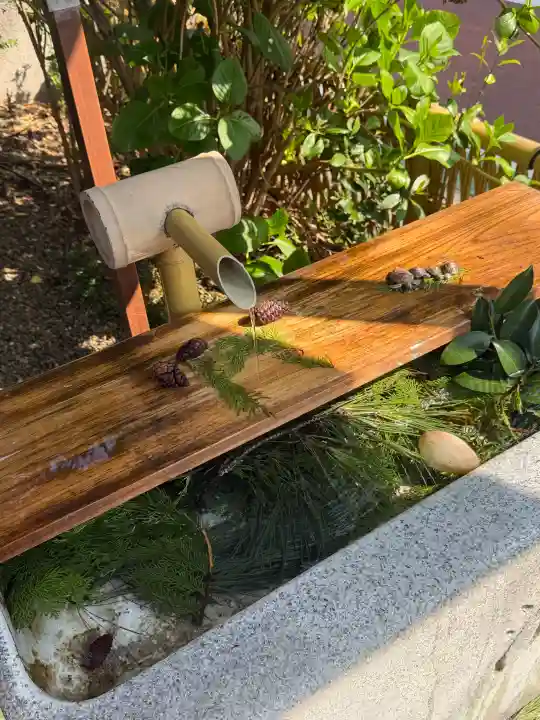 猿田彦神社の{uncategorized: "未分類", other: "その他", undefined: "問題あり", building: "その他建物", grave: "お墓", sacred_gate: "鳥居", guardian: "狛犬", statue: "像", buddha: "仏像", history: "歴史", nature: "自然", garden: "庭園", animal: "動物", pagoda: "塔", temizu: "手水舎", mountain_gate: "山門・神門", sanctuary: "本殿・本堂", subordinate: "末社・摂社", art: "芸術", scenery: "景色", jizo: "地蔵", ema: "絵馬", goshuin: "御朱印", omikuji: "おみくじ", items: "授与品その他", amulet: "お守り", goshuincho: "御朱印帳", eats: "食事", festival: "お祭り", votive_dance: "神楽", shichigosan: "七五三参", wedding: "結婚式", experience: "体験その他", initially: "初詣", around: "周辺", anti_infection: "感染症対策"}