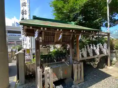石川町諏訪神社の手水舎