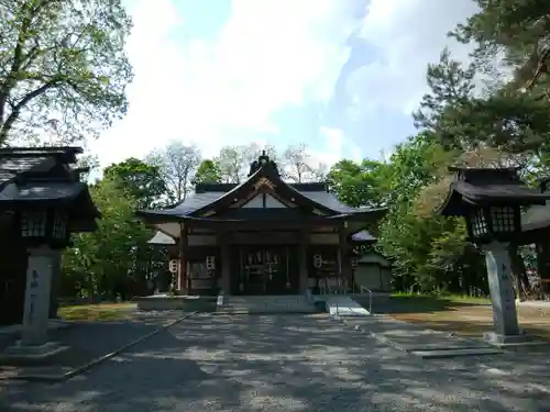 鷹栖神社の本殿